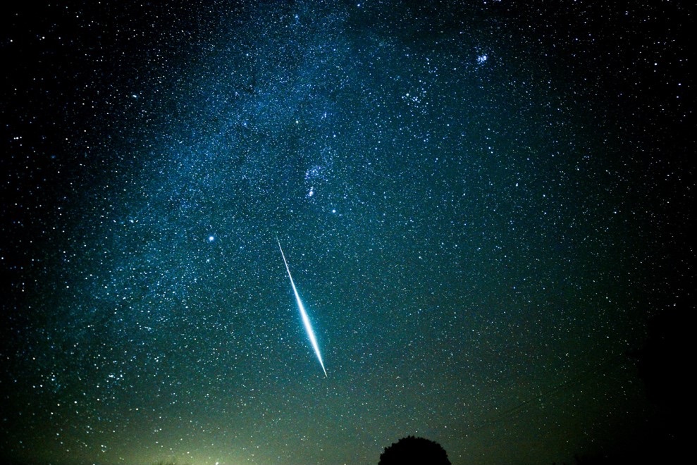 Image Source: Martha Dean in San Saba County, Texas, captured this photo of a Geminid fireball on December 14, 2020 | EarthSky Community Photos